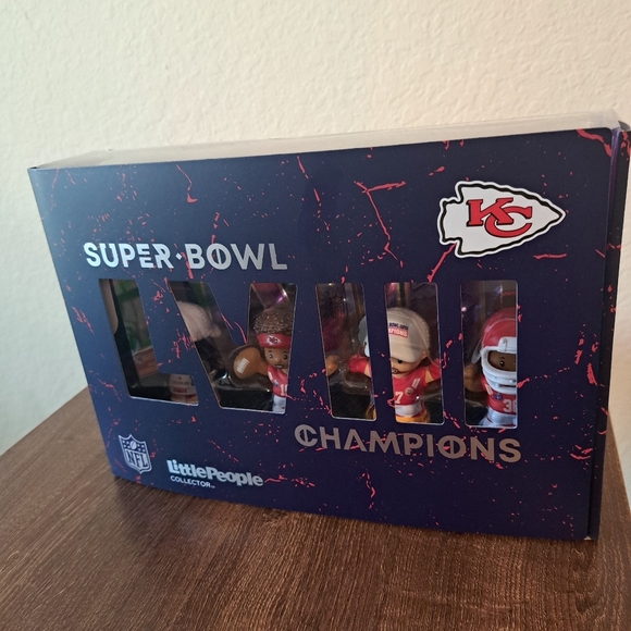 Little People NFL Super Bowl LVII Champions Set - Picture 9 of 9